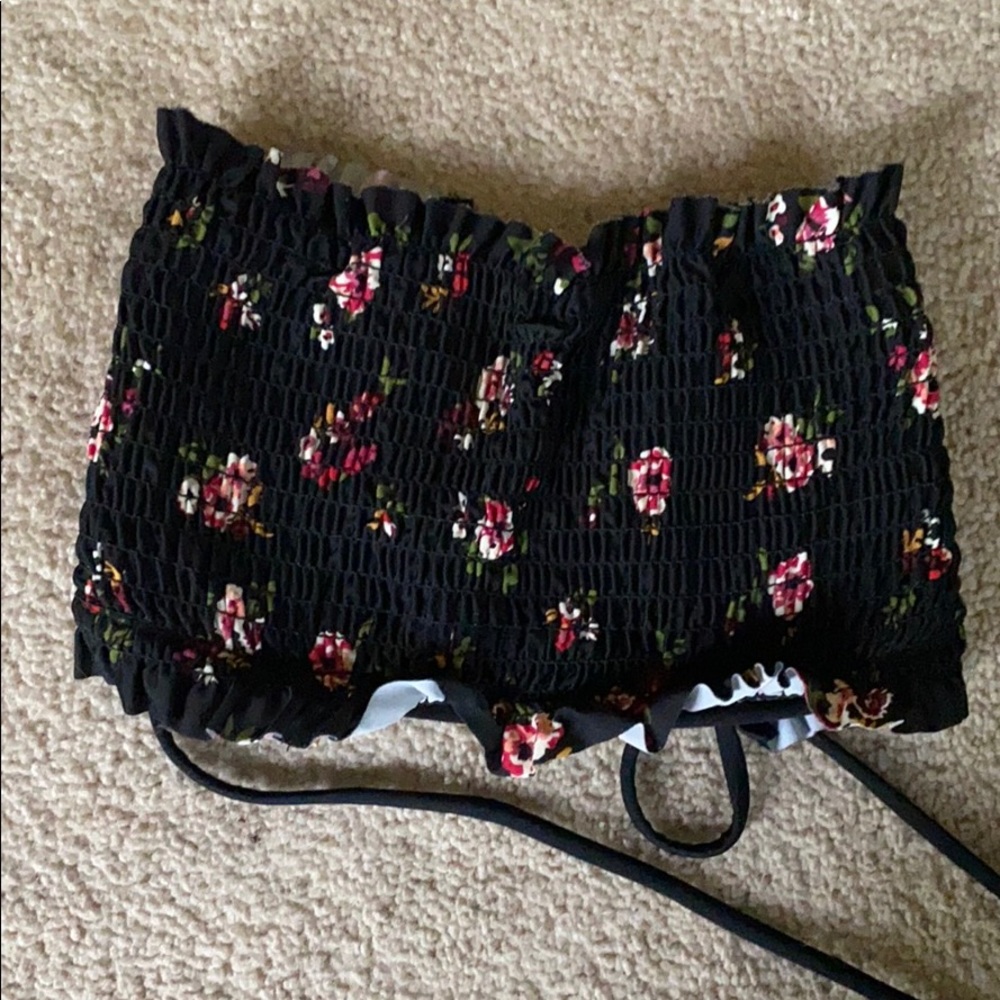 Floral strapless bikini top. Strings tie in back.